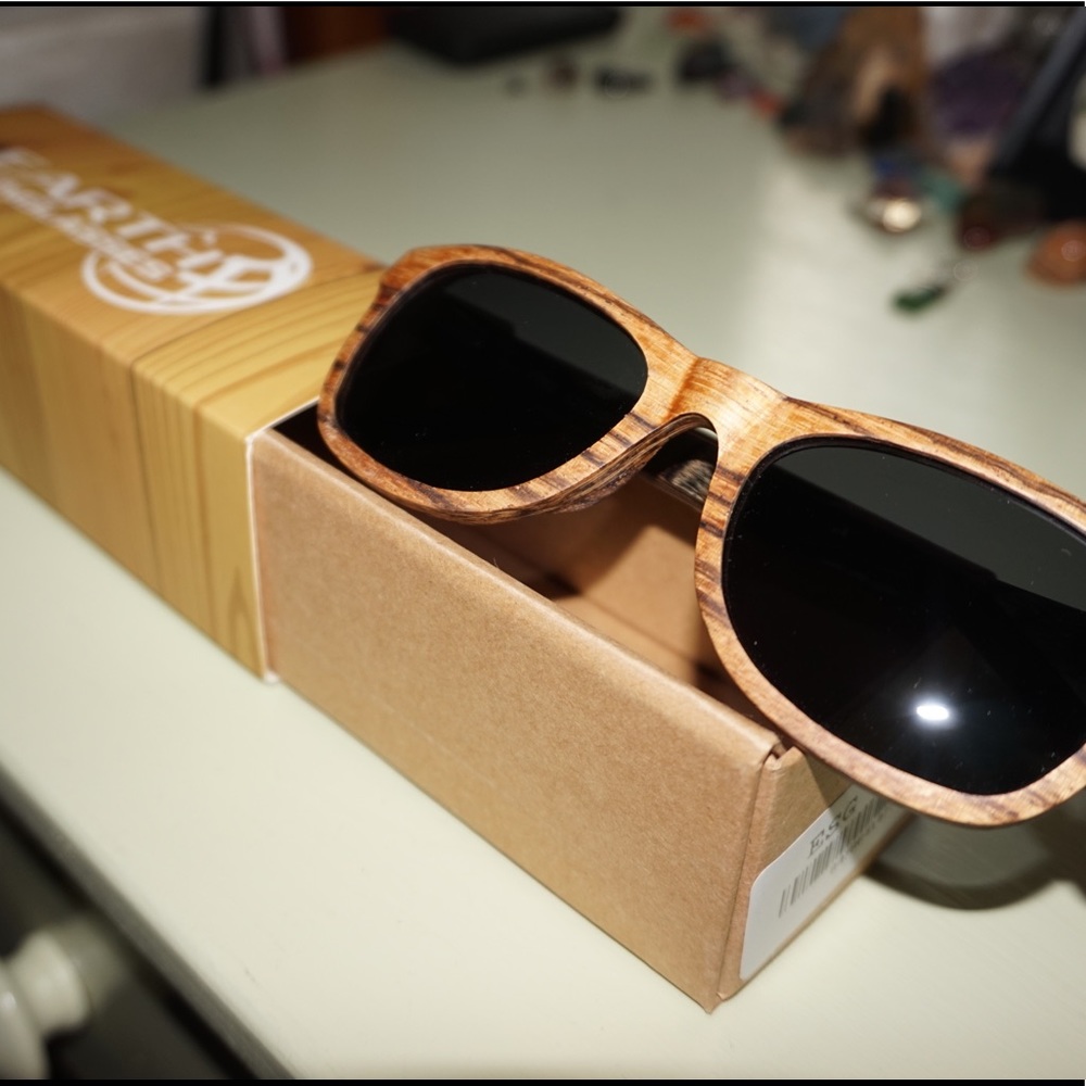 Earth wooden sunglasses “Tide” collection